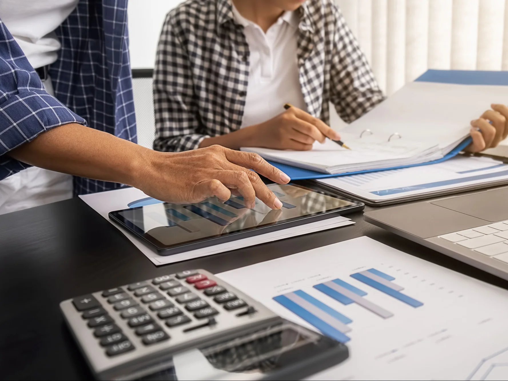 4 Strategies to Boost Cash Flow Management with FinTech Solutions