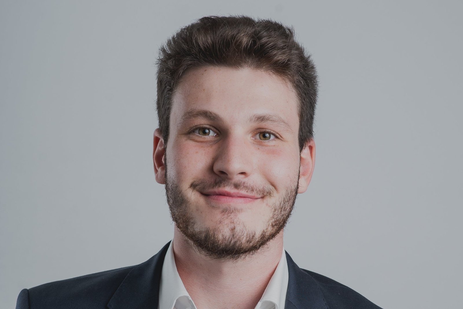 How Dyslexia Fueled a 23-Year-Old’s $1 Million Language Learning Revolution Through Music