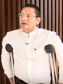 Agarwal founded Vishal Retail, introducing hypermarkets and achieving rapid expansion.