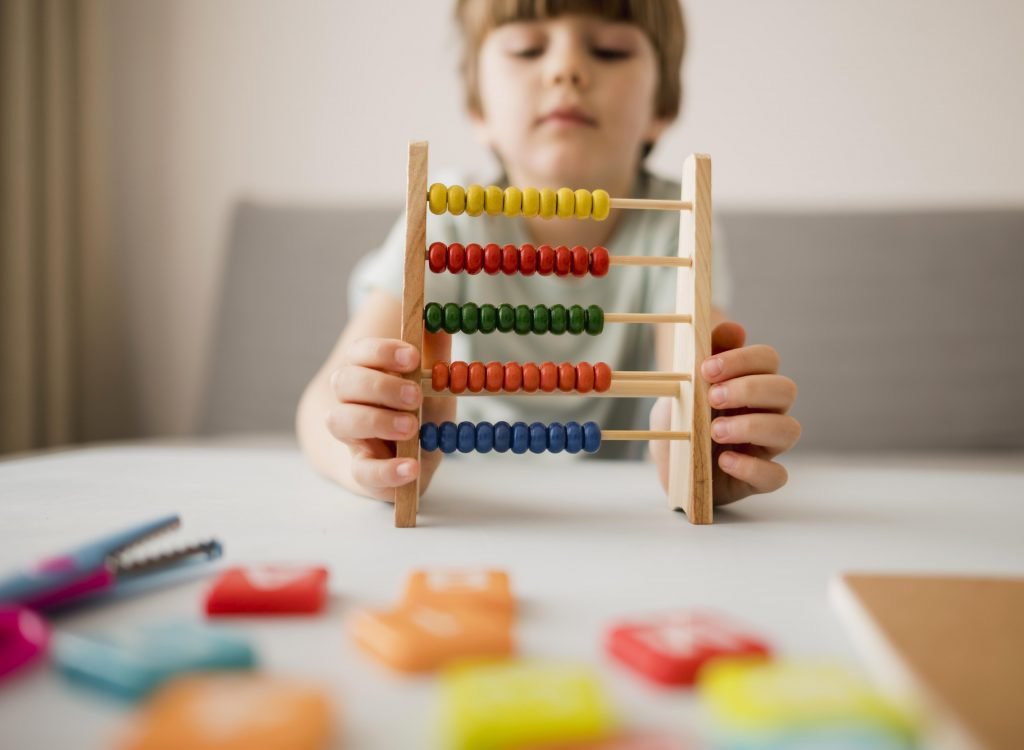 Kids’ Toys: Make educational toys that stimulate children's creativity.

